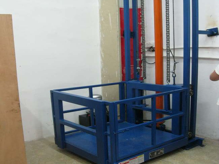 單面導軌升降機